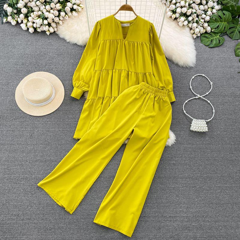 

Spring and Autumn V Neck Pleated High Waist Slim Looking Fashion Suit Yellow One size