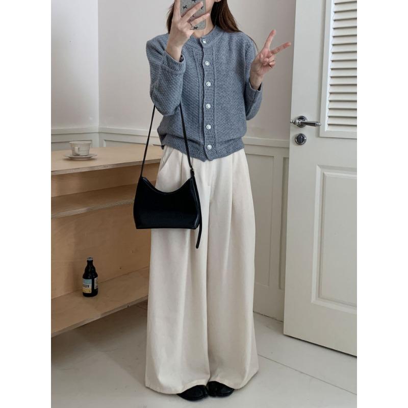 Autumn and Winter New Lazy Wind Sweater Cardigan Women's Simple Loose and Versatile Short Round Neck Knitted Jacket Top