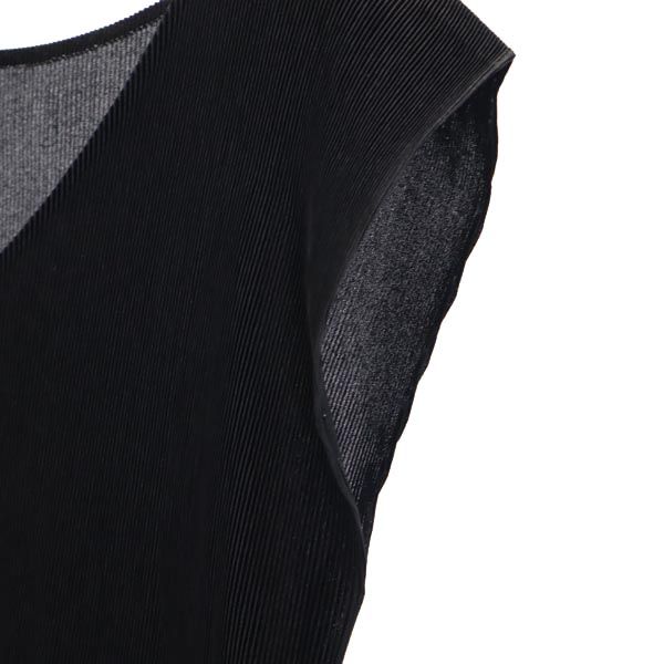 PLEATS PLEASE ISSEY MIYAKE made in Japan No sleeve Cut 3 Black series Women Used