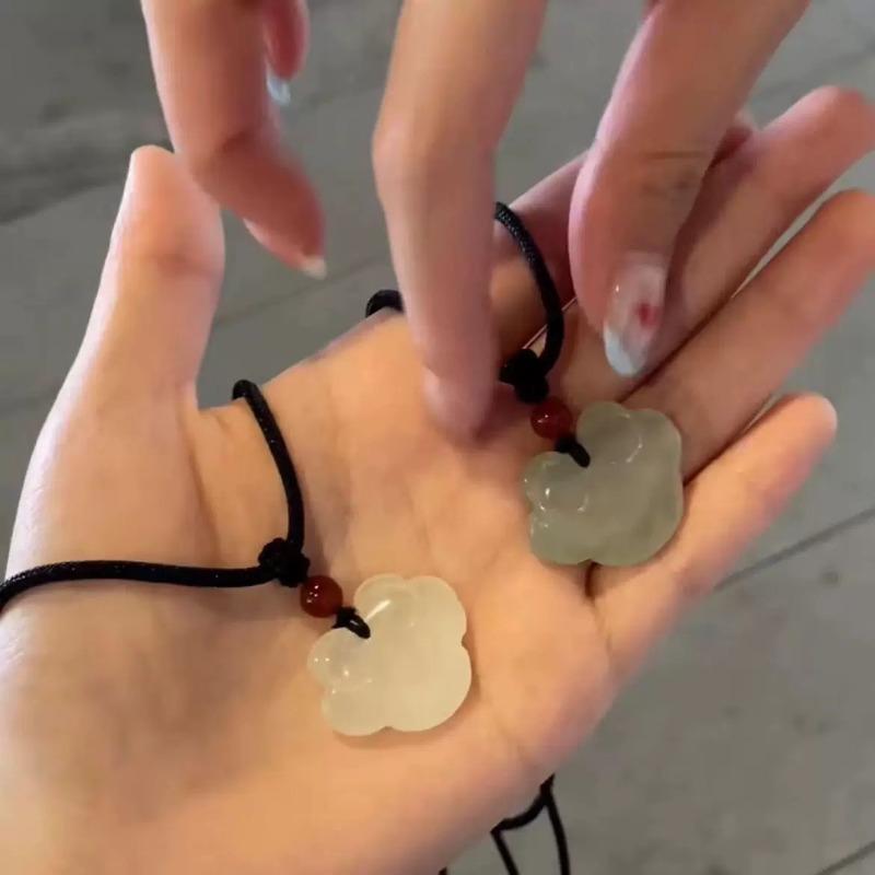 Hot-selling Woven Bells, Jade Rings, Necklaces, Safety Buckles, Woven Pendants, Wind Girlfriends, Students