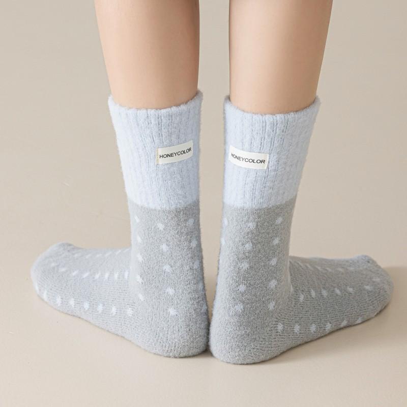 Plush Socks Medium Tube Socks Retro Polka Dot Cloth Label Stacking Stockings Plush Thickened Thermal Socks
