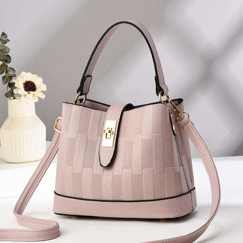 The New Autumn and Winter Collection Features A Trendy Korean-style Large-capacity  Versatile Single-shoulder Crossbody Bag and A Hand-held Bucket Bag