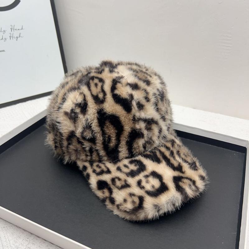 Leopard Baseball Cap Winter Hats for Women Plush Faux Fur Thickened Keep Warm Caps Women Outdoor Windproof Sunshade Vintage New