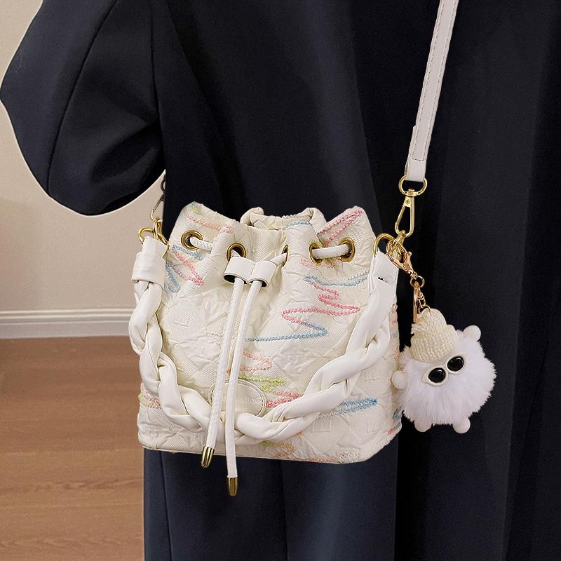 Viney Woven Handle Bucket Bag for Women, Sweet and Versatile Commuting Tote Crossbody Bag