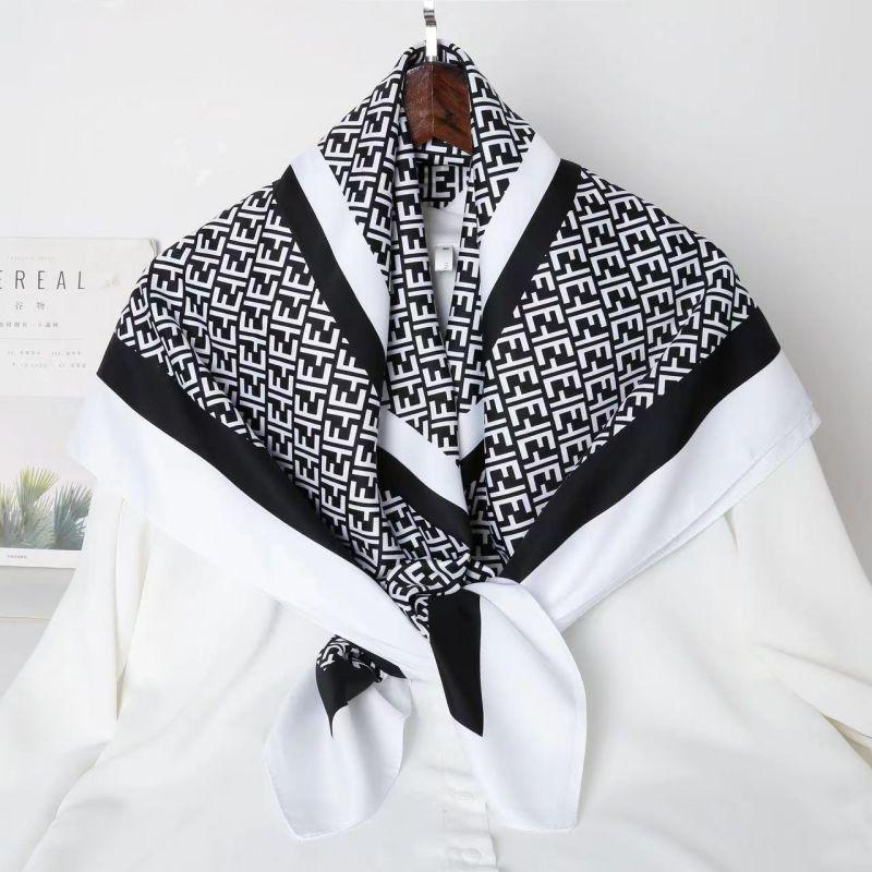 Black and White Animal Print Faux Silk Twill Scarf - 90x90CM Autumn/Winter Shawl for Women