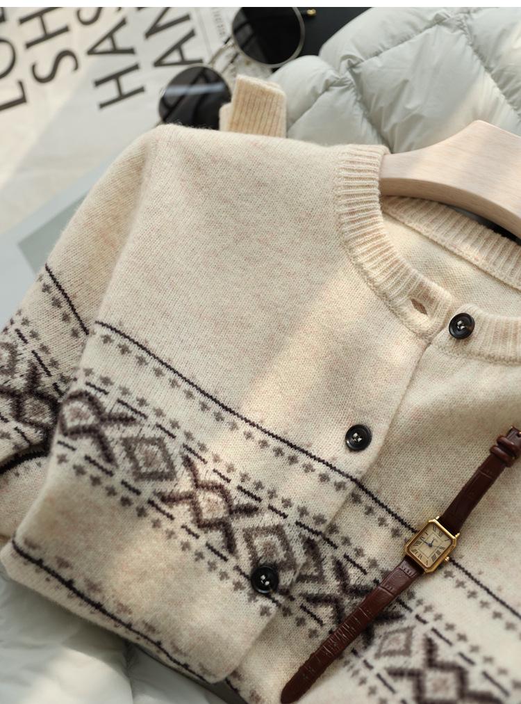 Women's Retro Fair Isle Wool Jacquard Round Neck Loose Cardigan Sweater, Autumn Collection