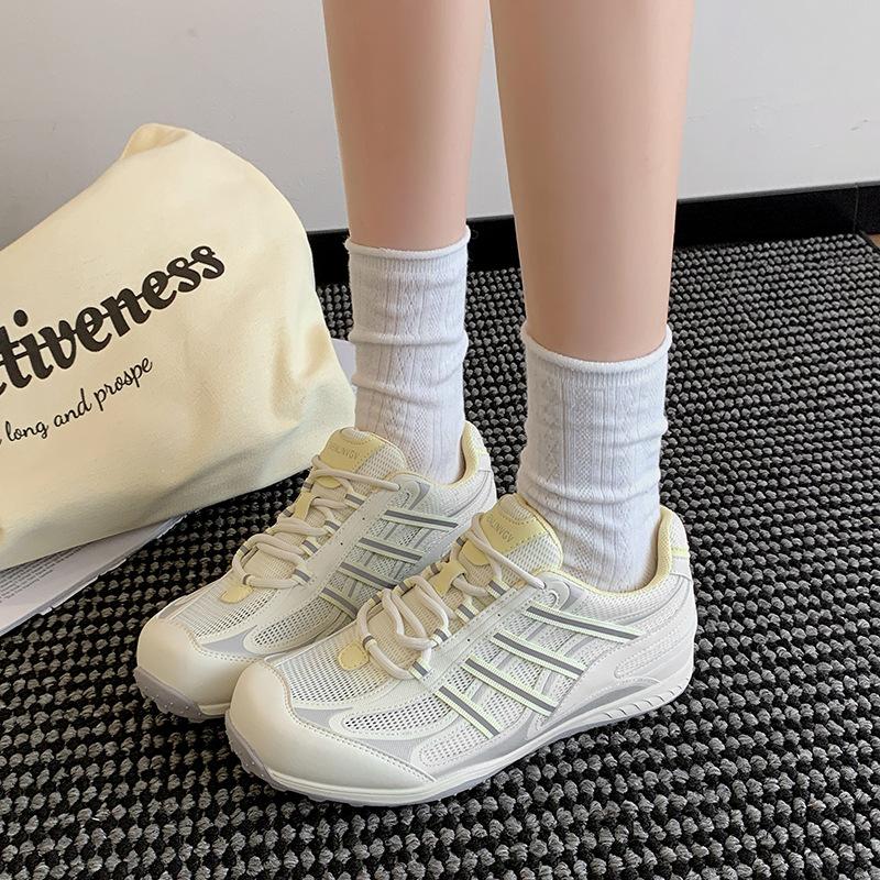 

Retro leather German training shoes women s fashionable mesh contrasting color lace-up inner height-increasing Forrest Gump shoes Korean version of 40 лимонно-желтый