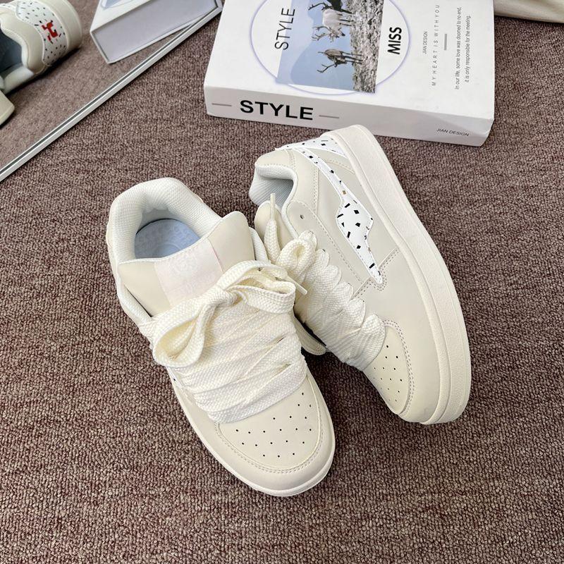 Niche Bread Shoes Women's Tide Spring New Student Versatile Sports Beige Casual Board Shoes Women