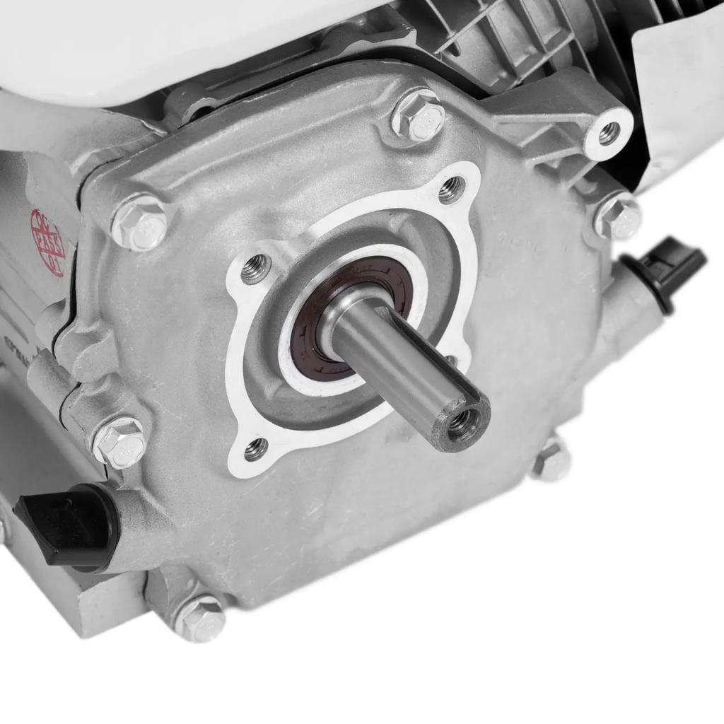 4-Stroke Single-Cylinder Petrol Engine With Recoil Starter 3.6 L 9 Hp