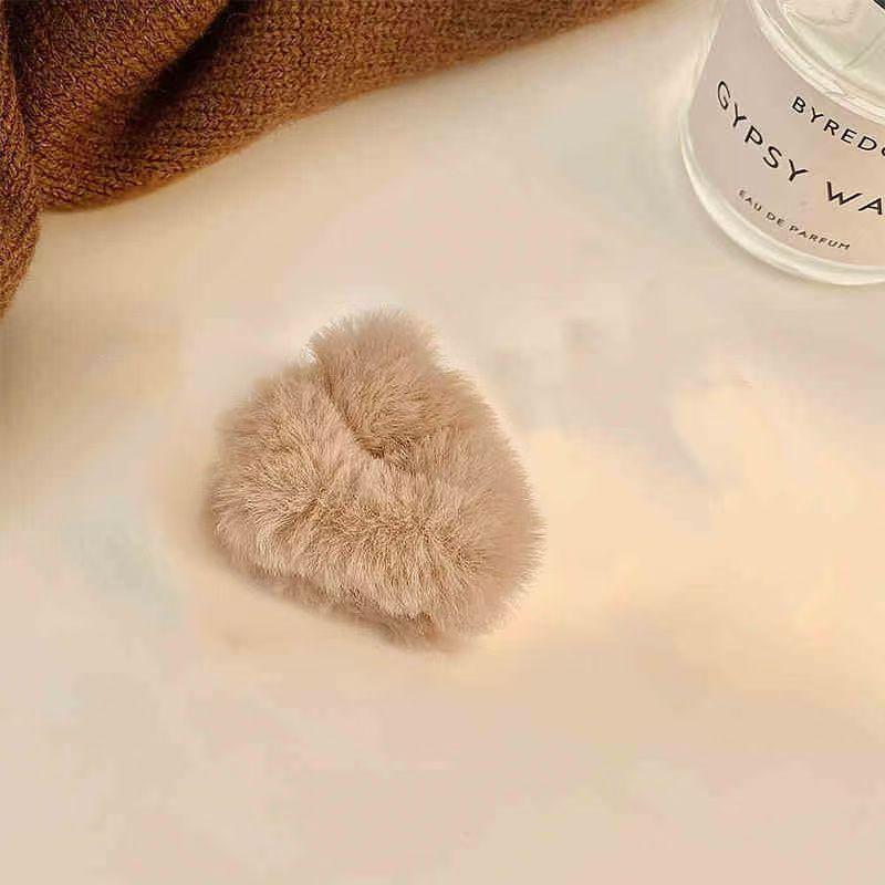 Sweet Plush Cat Ear Hair Clip for Autumn/Winter - Women's Princess Style Hair Accessory