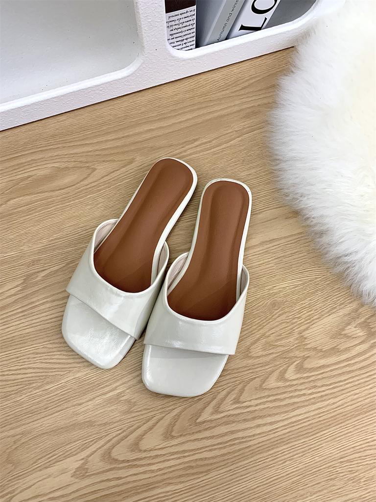 Mode 2025 nouvelles pantoufles designer or/argent femmes plates sandalias mujer slides d'extérieur chaussures d'été femme tongs argent pantuflas