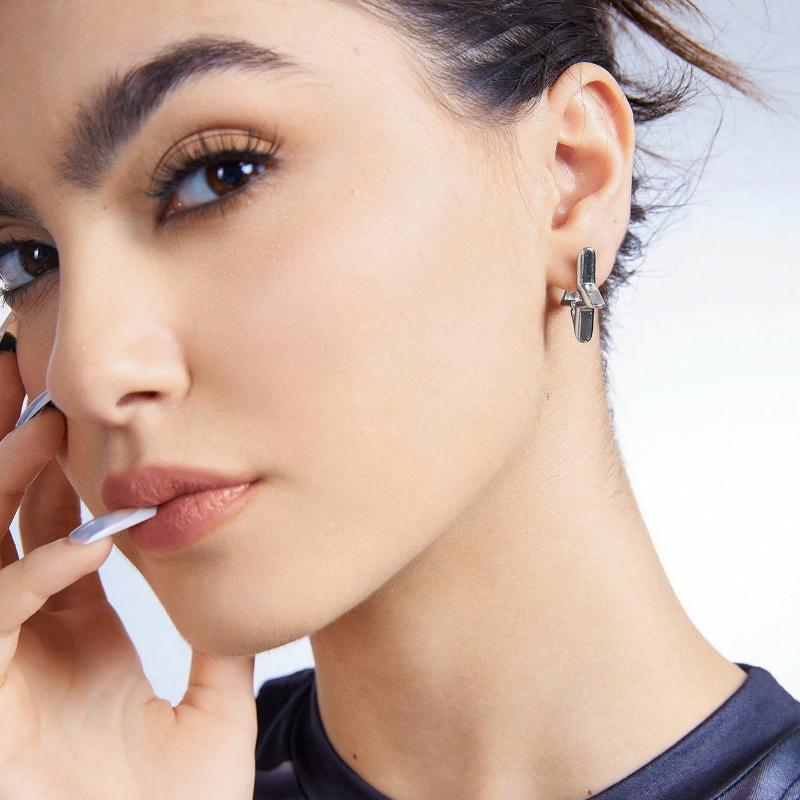 1pair Fashionable Star Design Hoop Earrings for Women for Daily Decoration