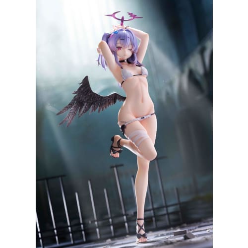 Golden Head Plus NIYA Swimsuit Ver. Height: Approximately 265mm (including base) 1/7 scale painted PVC and ABS figure
