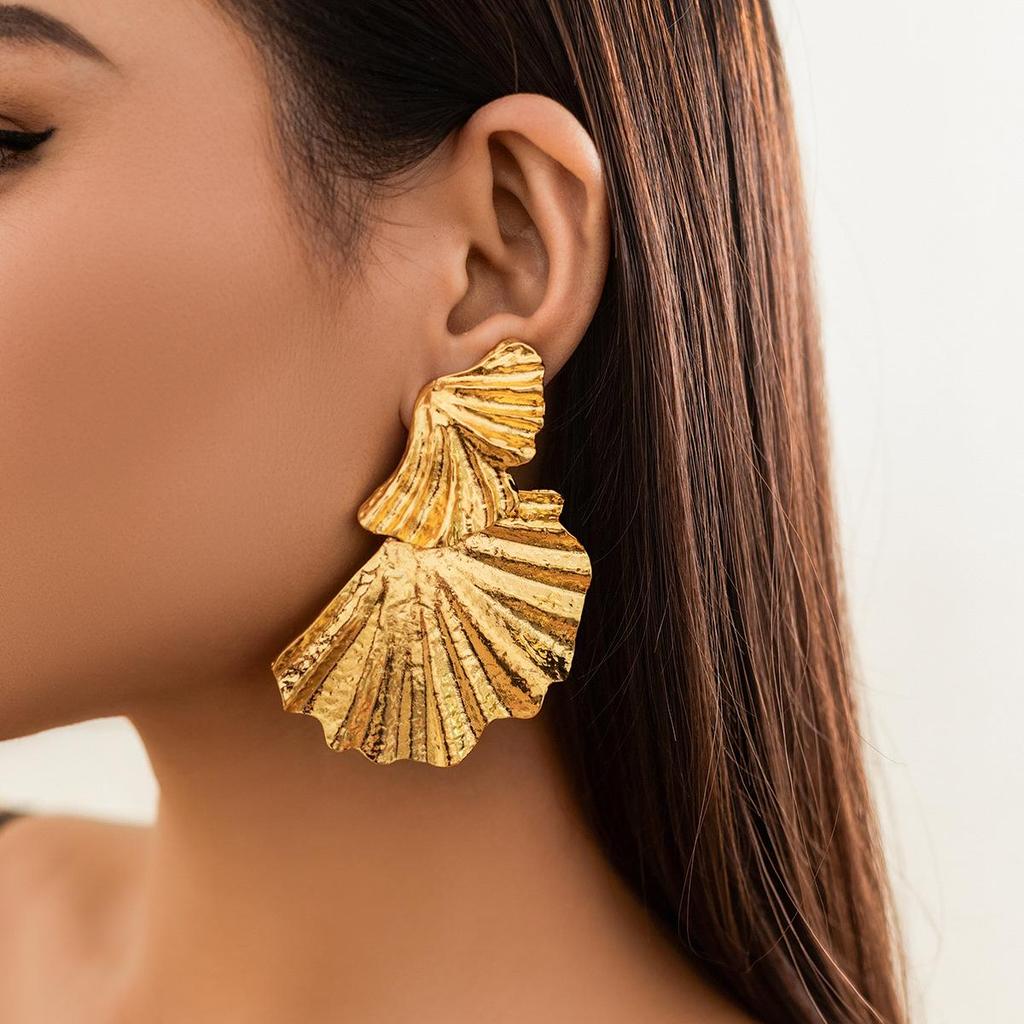 Punk Metal Ginkgo Leaf Earrings for Women - Trendy Gold Design