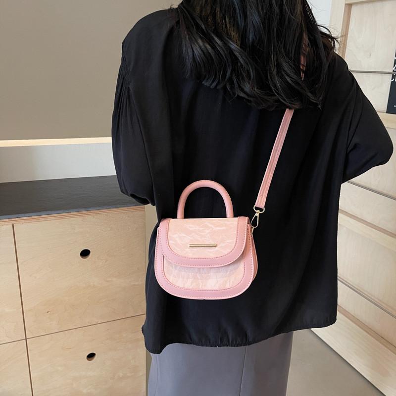 Trendy New Arrival Black Pu Saddle Bag Stylish Shoulder Bag For Everyday Use