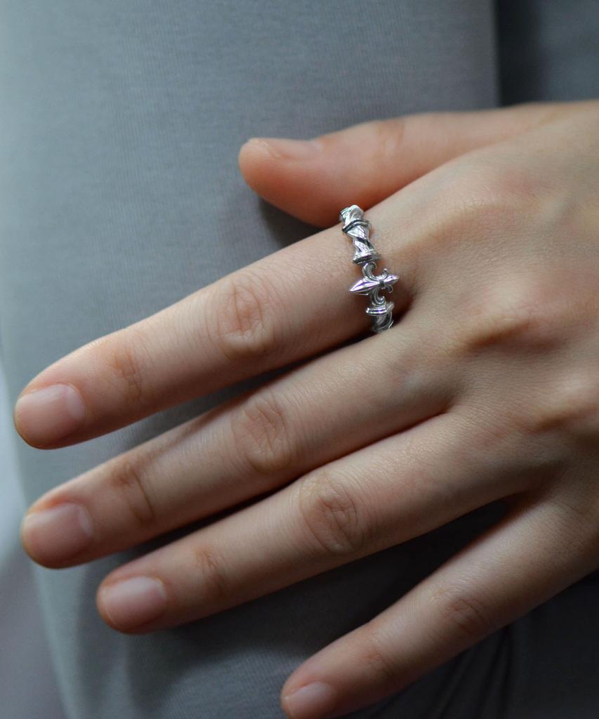 Vivus Columna Bold Silver Ring