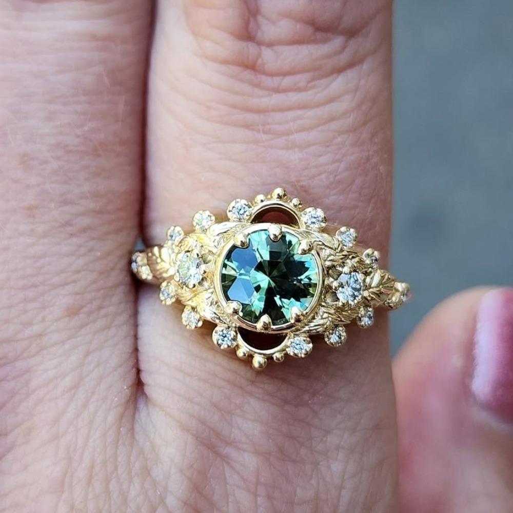 Luxury Ins Electroplated Gold Niche Women's Ring Green Zircon Ring Light Luxury High-end Index Finger Ring