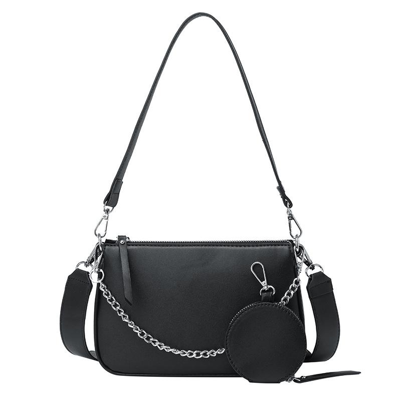 PU Women's Chain Baguette Bag Street Trend Design Feel Armpit Small Square Bag
