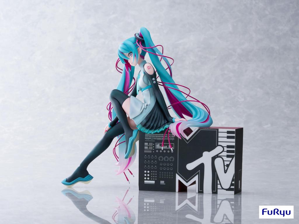 Furyu Hatsune Miku X MTV Scale PVC Painted Finished Figure 1/7