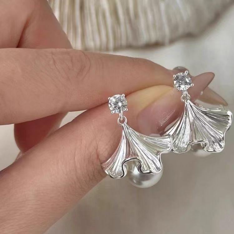 Elegante Ginkgoblatt-Perlen-Quastenohrringe - Damen-Luxusmode