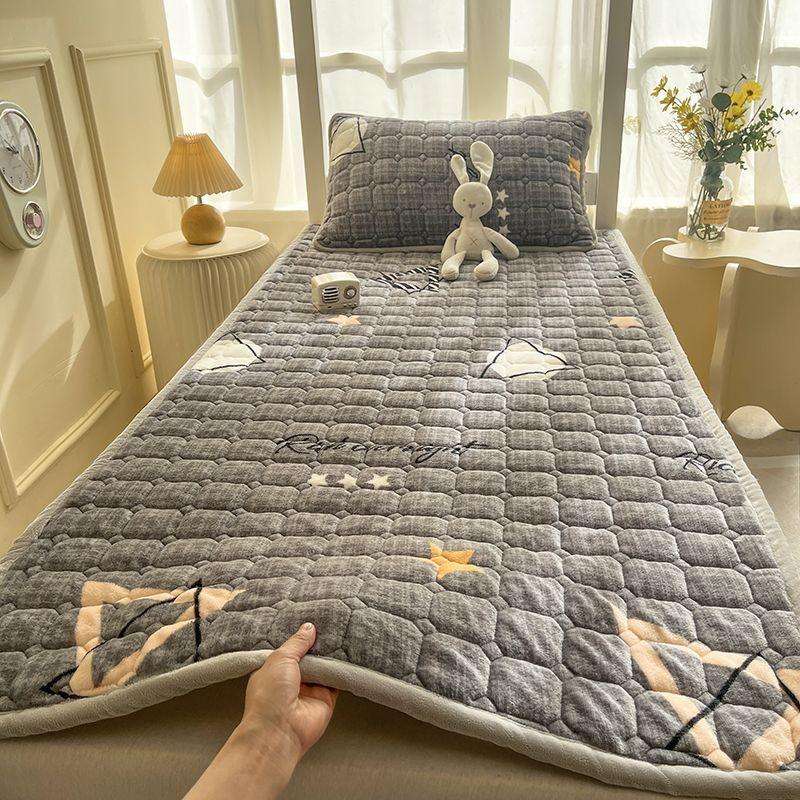 Fleece-lined and Thickened Milk Fleece Mattress, Mattress Pad, Quilt, and Soft Mattress Base