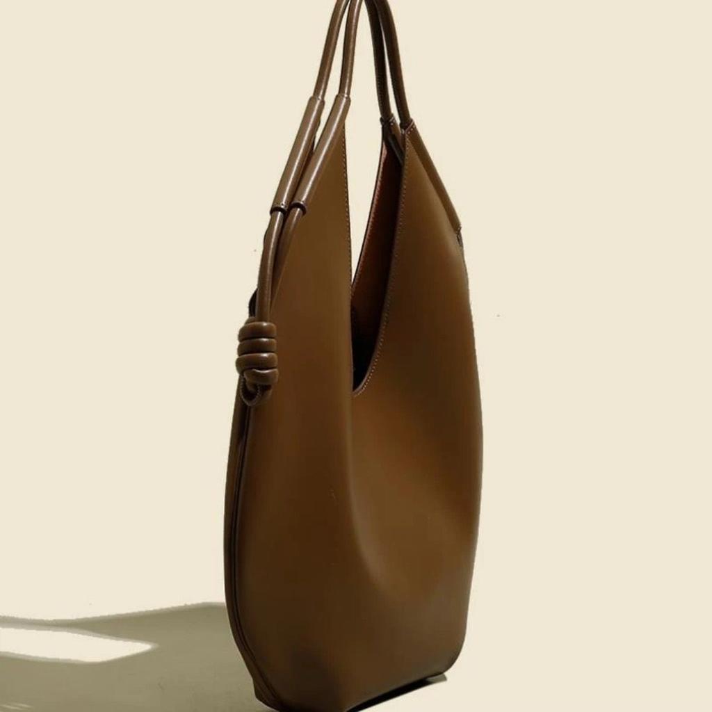 Womens Brown Handbag Minimalist Casual Tote Bag Large-Capacity Commuting Shoulder Armpit Large Handbag Designer Business Clutch