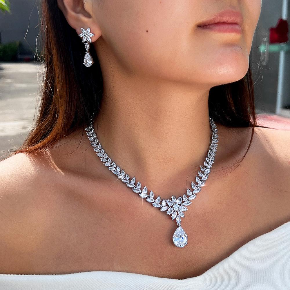 European And American Fashion Jewelry Zircon Water Drop Collarbone Chain Niche Thin Earrings Necklace Bridal Dinner Dress Set