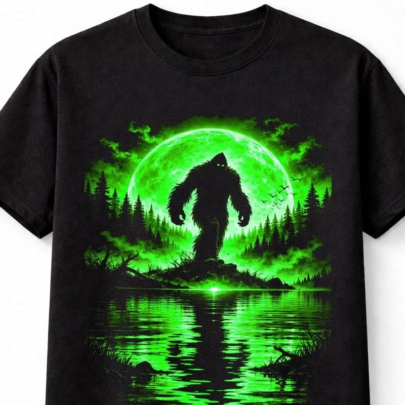 Bigfoot Moon Cryptid Sasquatch Horror Forest Graphic Unisex TShirt S