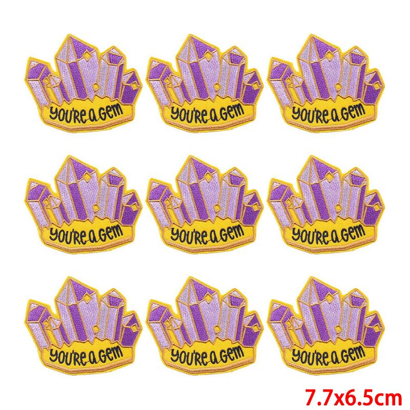 10 Pcs/lot Wholesale Embroidery Patch Iron On Patches For Clothing Patches On Clothes Jackets Decor Applique Sew Supplies