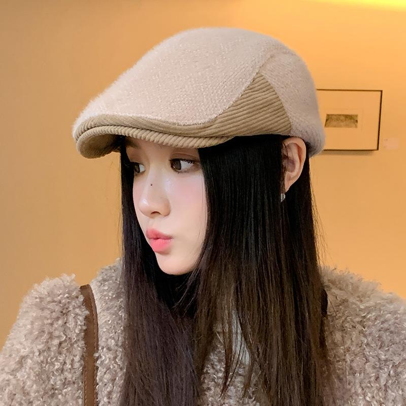 British Style Retro Versatile Forward Hat In Autumn and Winter Splicing Plus Velvet Thickened Baseball Cap Showing The Face Small Warm Newspaper Hat