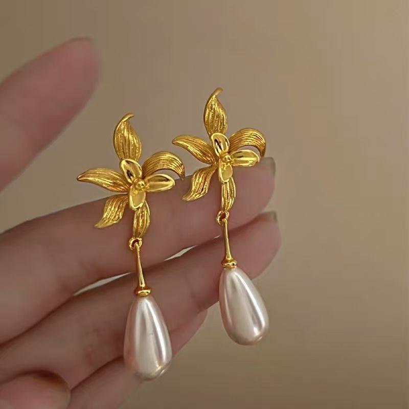 Pendientes de Borla de Flor de Perla de Aguja de Plata - Joyería de Moda para Mujer que Combina con Todo