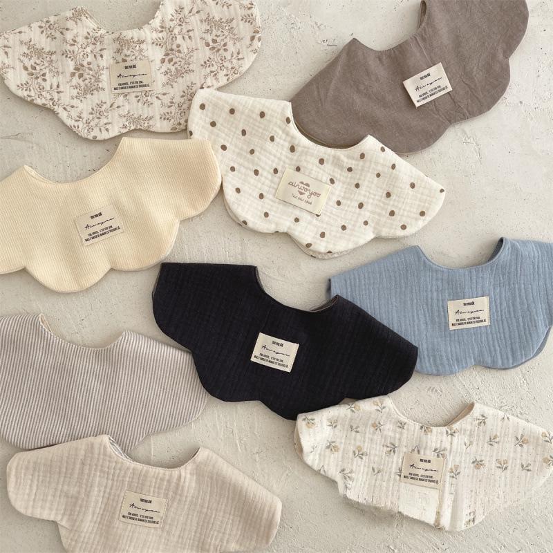 Pure Cotton Korean-Style Baby Drool Bib - Lightweight, Absorbent, Anti-Spit Up, Petal Design