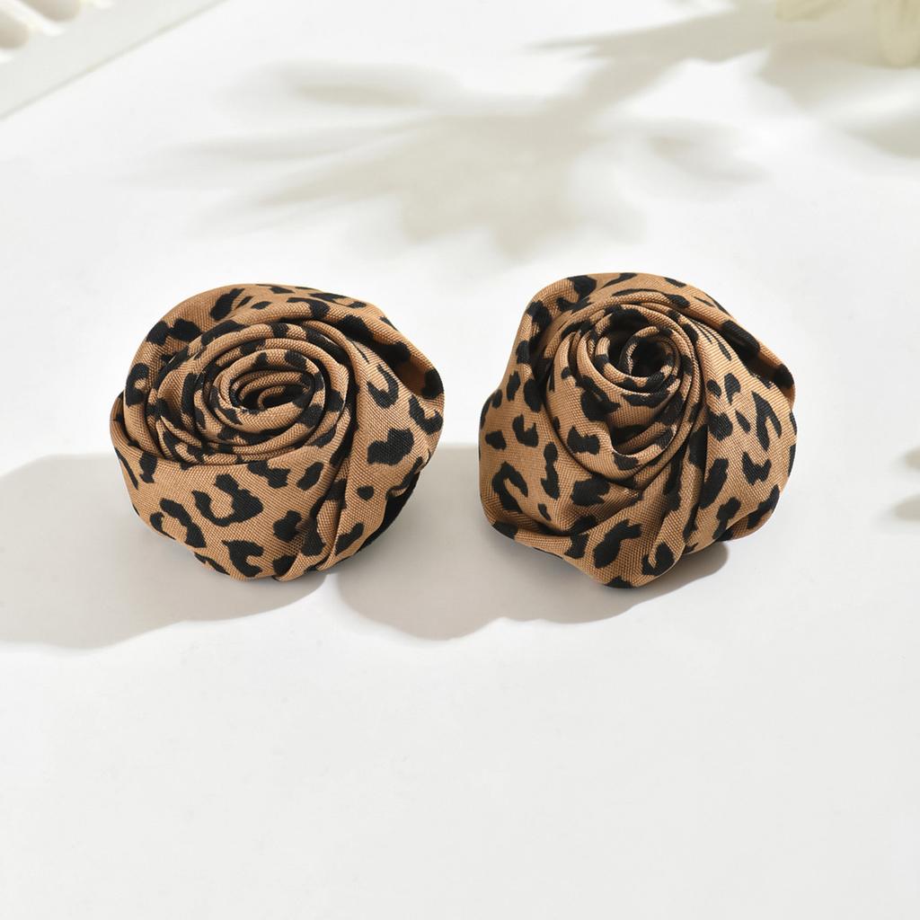 European and American fashion women wild leopard print flower stud earrings personalized retro ins autumn and winter earrings