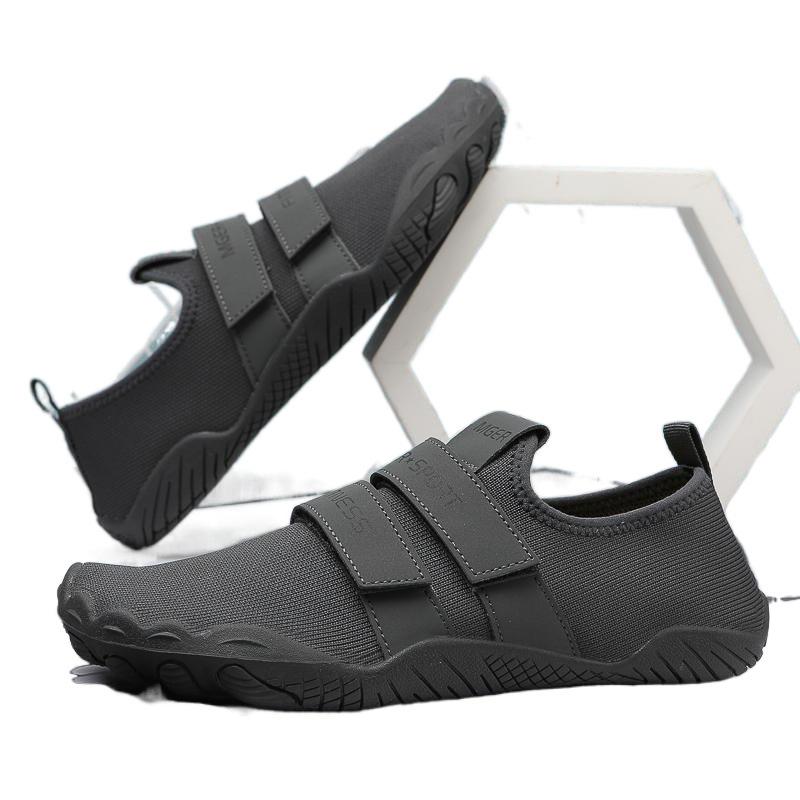 New five-finger shoes outdoor creek shoes couple beach shoes wading shoes diving swimming shoes mountaineering sports shoes