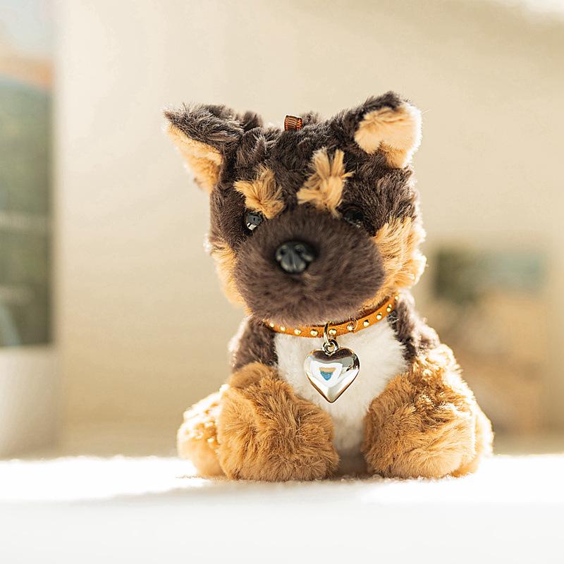 

Adorable Pocket-Sized Plush Puppy Doll - Perfect Desk Companion & Gift for Children and Girls. 15cm