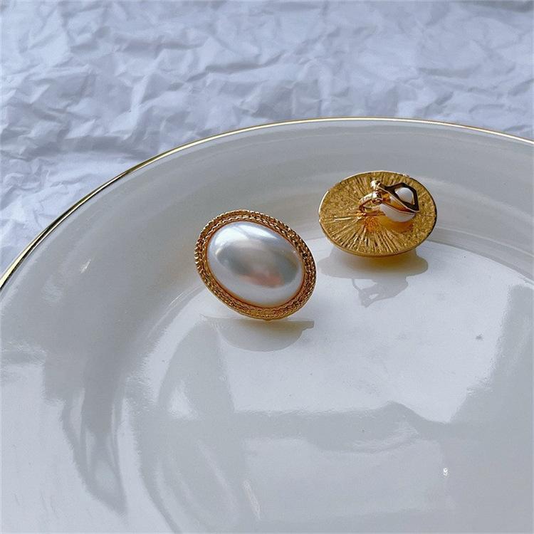 No Piercing Large Imitation Pearl Earclips Women's Luxury Earrings