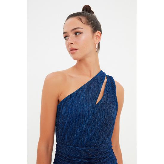 Tailliertes, gefüttertes, glitzerndes, elegantes Abendkleid