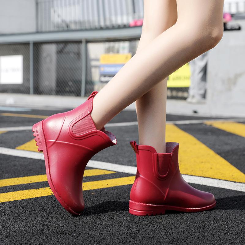 Waterproof Rain Boots Women's Fashion Rubber Shoes Casual Women's Boots Women's Water Shoes Women's Medium Tube Rain Shoes