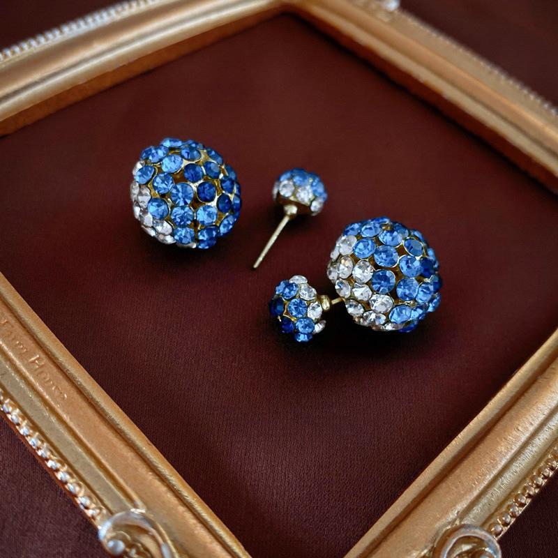 Light luxury diamond-encrusted front and rear two large and small silver needle stud earrings French geometric temperament earrings
