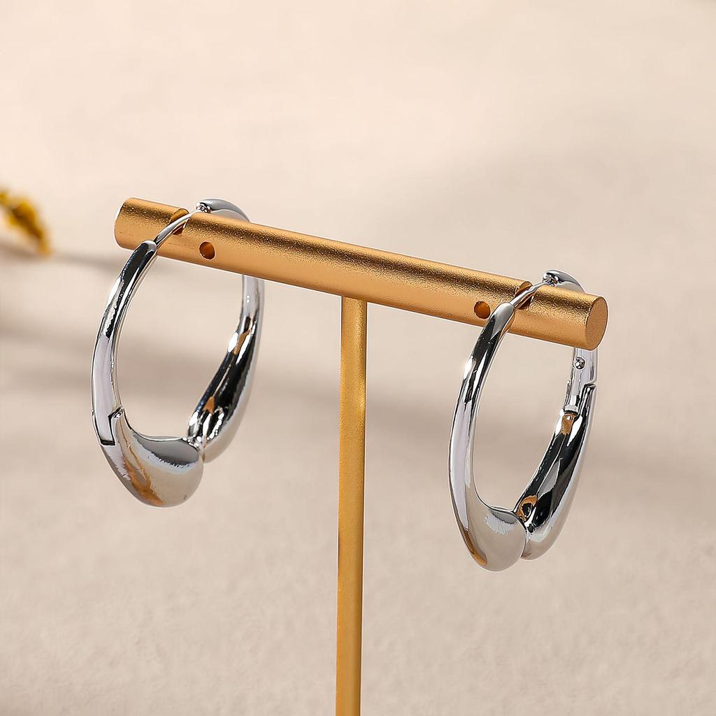 Romantic French Minimalist Copper-Plated Luxury Ear Hoops and Studs 2025