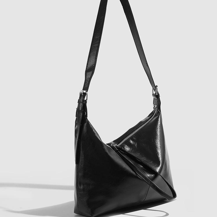 2025 New High-End Large Capacity Black Underarm Bag Versatile Fashion Simple Soft Leather Single Shoulder Crossbody Women's Bag Trendy