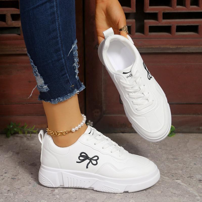 Chaussures pour femmes 2024 à lacets Chaussures vulcanisées pour femmes Grande taille Baskets pour femmes Broderie nœud papillon Bout rond Chaussures décontractées pour femmes