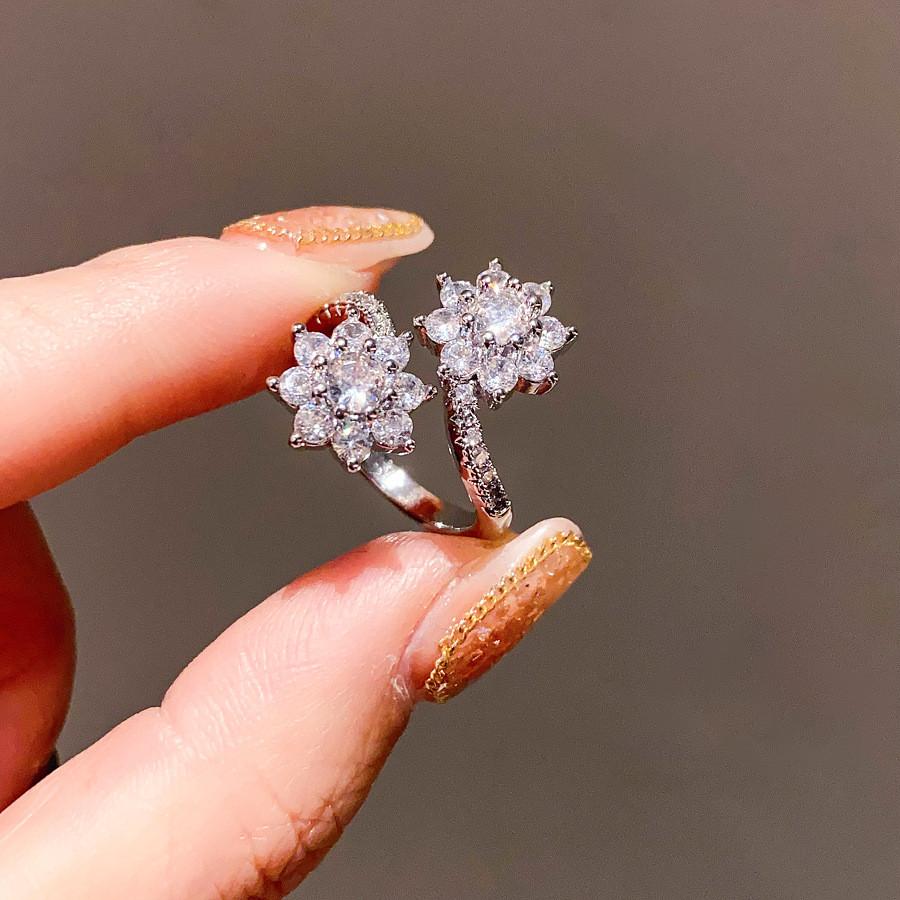Zircon Flower Minimalist Silver Tone Ring For Ladies Casual Dress Accessory