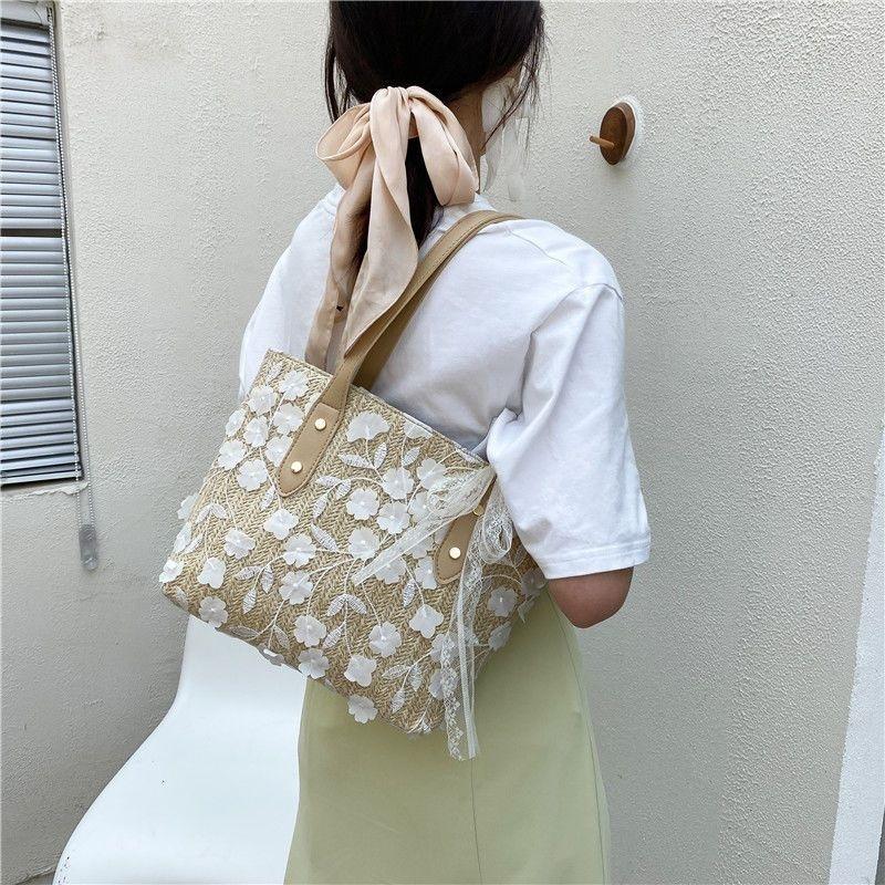 Summer popular straw lace bag women's new fashion trendy foreign style single shoulder large capacity woven sand A