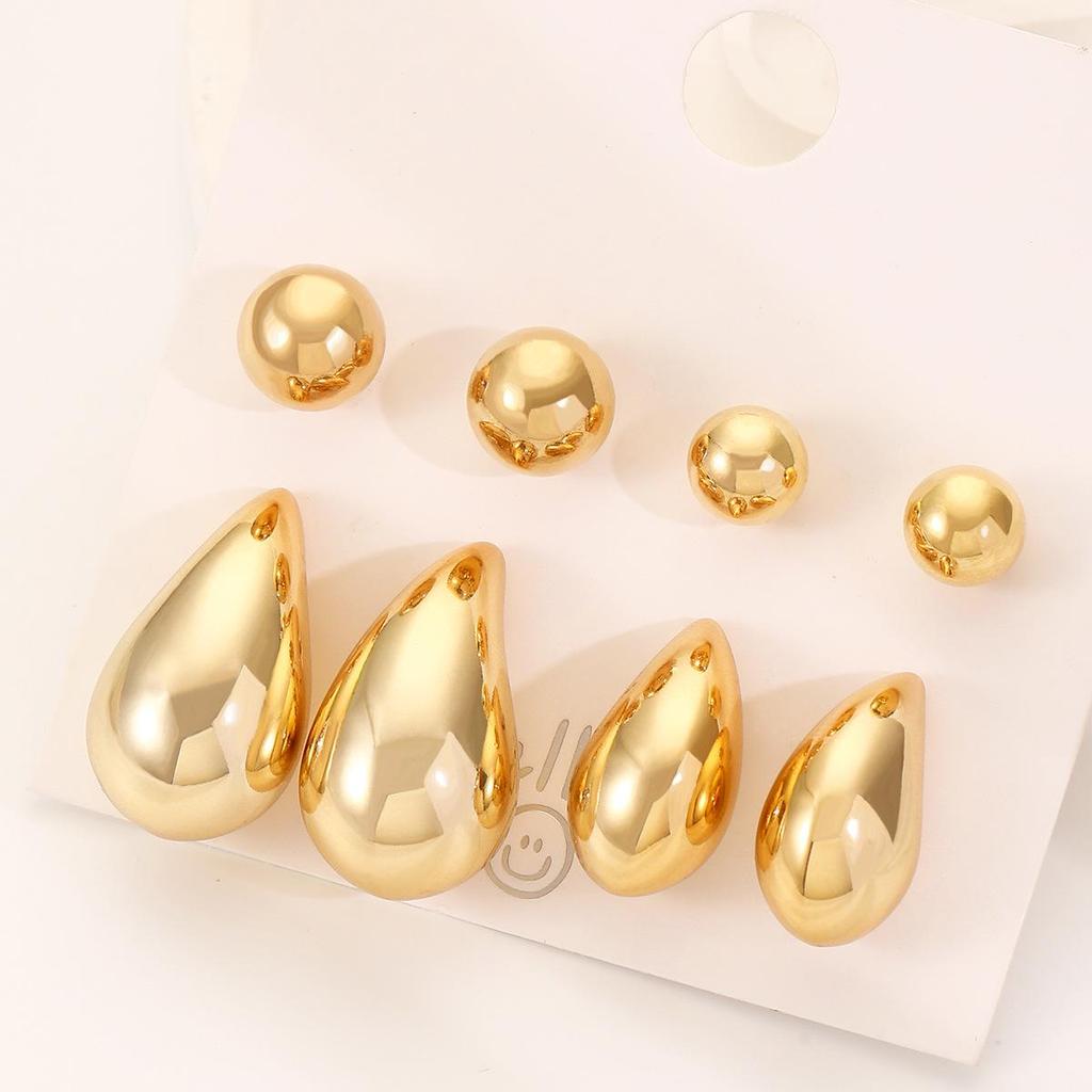 Elegant Geometric Gold Circle Earrings Set - Bold, Creative Design
