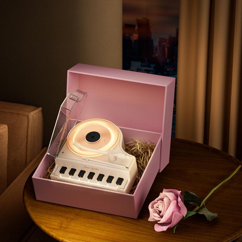 New B169 Vintage Piano CD Player Bluetooth Speaker with Night Light, Essential Oil Diffuser & Phone Holder – Ideal Gift B169 бежевый