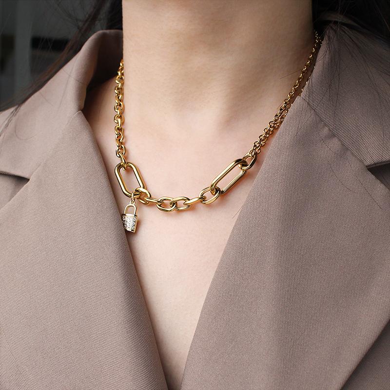 New Arrival 316L Stainless Steel Gold Plated Lock Pendant Necklace Paperclip Link Chain Necklace for Women