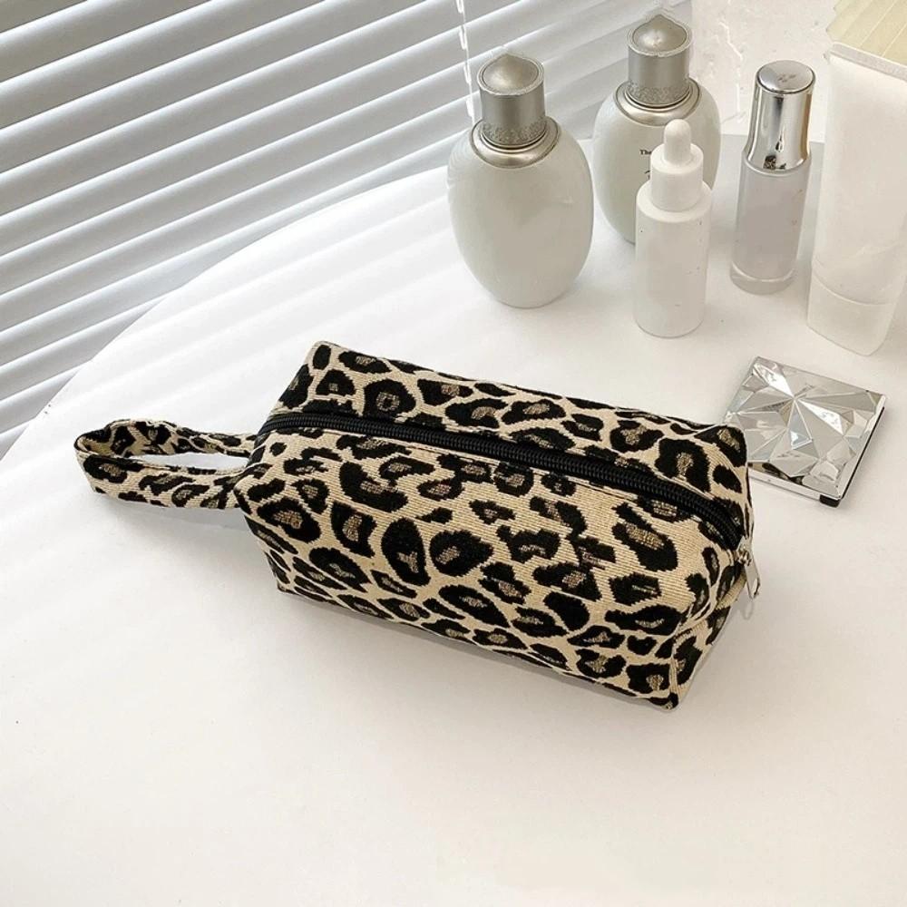 

Portable Leopard Print Makeup Bags Large Capacity With Handle Pillow Pen Bag Zipper Storage Handbag Travel леопардовый