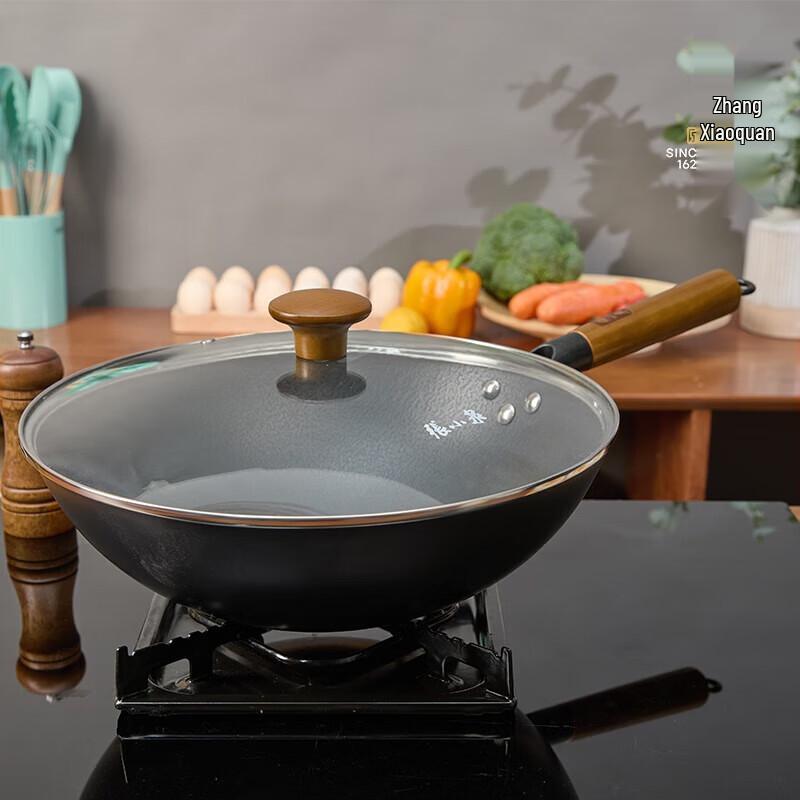 

Zhang Xiao Quan 32cm Wrought Iron Round Bottom Wok with Lid
