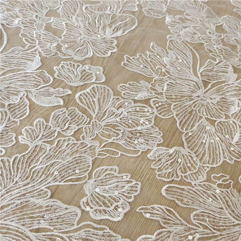 Neues glänzendes Netz mit Pailletten und bestickter Stoff, geeignet für Brautkleider, Abendkleider und Designerbekleidungsstoffe